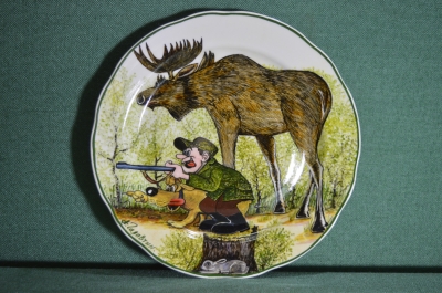 Фарфоровая тарелка "Охотник и лось". Авторская работа, Андрей Галавтин.