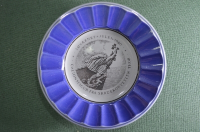 Тарелка настенная "Скандинавский бог Тор Корабль", Royal Copenhagen, фаянс, 1980 год, Дания.