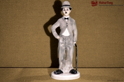 Фарфоровая статуэтка "Чаплин". Авторская работа Родиона Артамонова.