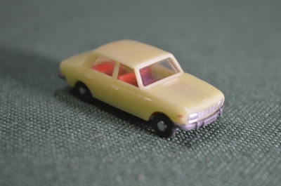 Модель машинка "Вартбург Wartburg 353". Espewe Modelle 1:87. ГДР времен СССР.