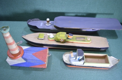 Самоделные корабли, маяк. Военно морская тема. Дерево, металл. СССР, 1960-е годы.