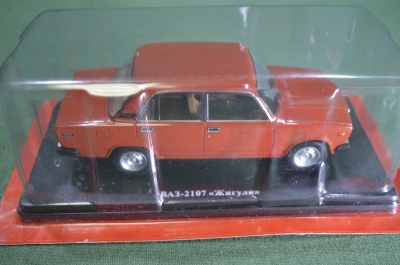 Машинка коллекционная "ВАЗ 2107 Жигули". Ашет. Hachette. 1:24. Блистер.