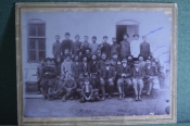 Фотография старинная групповая 