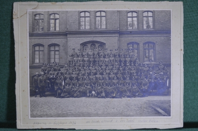 Фотография старинная "Тайный агент Шарик и группа немецких военных". Вермахт, 1936 год.