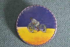 Знак значок закатной "Мотоцикл мотоциклист". DRGM. Германия. Рейх. 1930 годы.