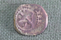 Монета старинная пиратская 4 Мараведи. Средневековая Испания. Филипп. 17 век. #1