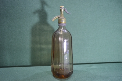 Сифон, дозатор. Цветное стекло. 1950 -е годы. СССР.