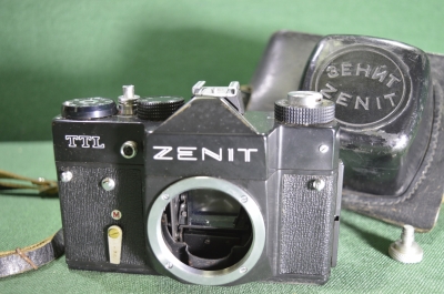 Фотоаппарат "ZENIT TTL" Зенит, на запчасти или в ремонт, без объектива.