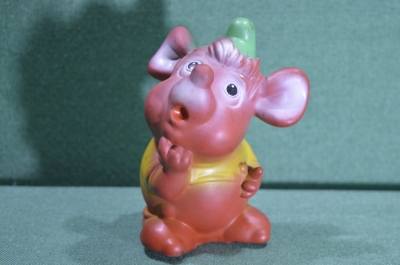 Игрушка резиновая "Мышонок". Времен СССР. Резина.