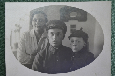 Фотография семейная, семья военного. 1920-1930-е годы, СССР.