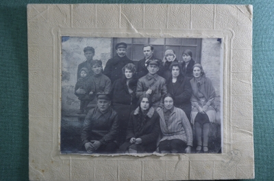 Фотография групповая старинная "Моя первая практика", 1930 год, СССР.